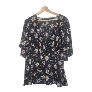 Torrid Lily Faux Wrap Georgette Floral Blouse M/L 00  Flutter Sleeve